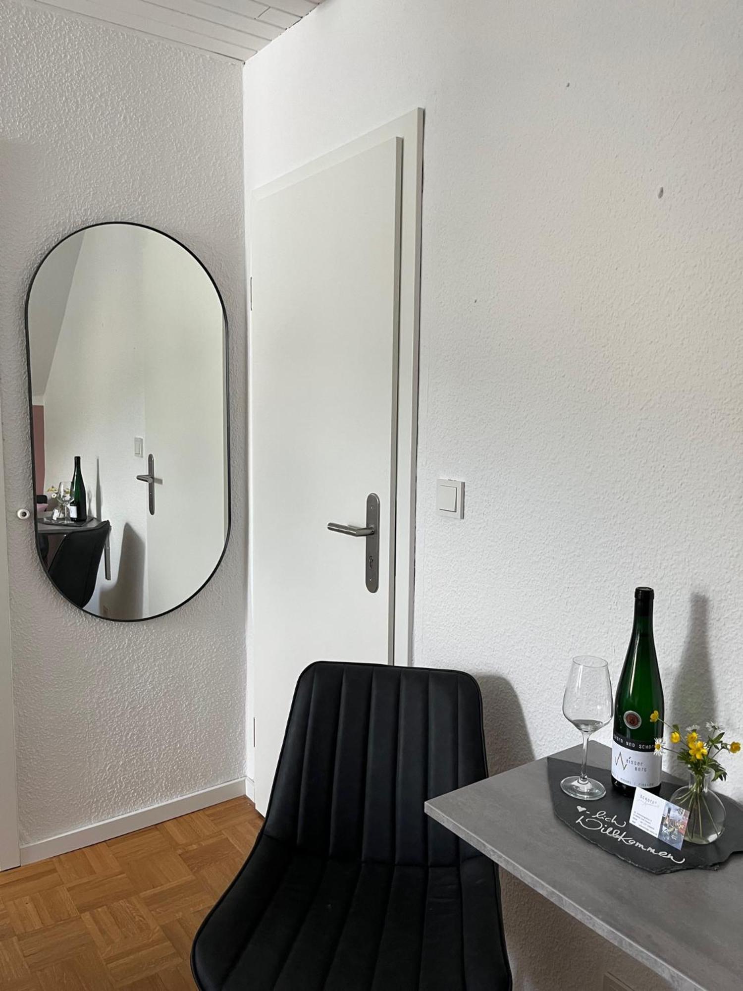 Schorn³ Appartements Zell an der Mosel Quarto foto