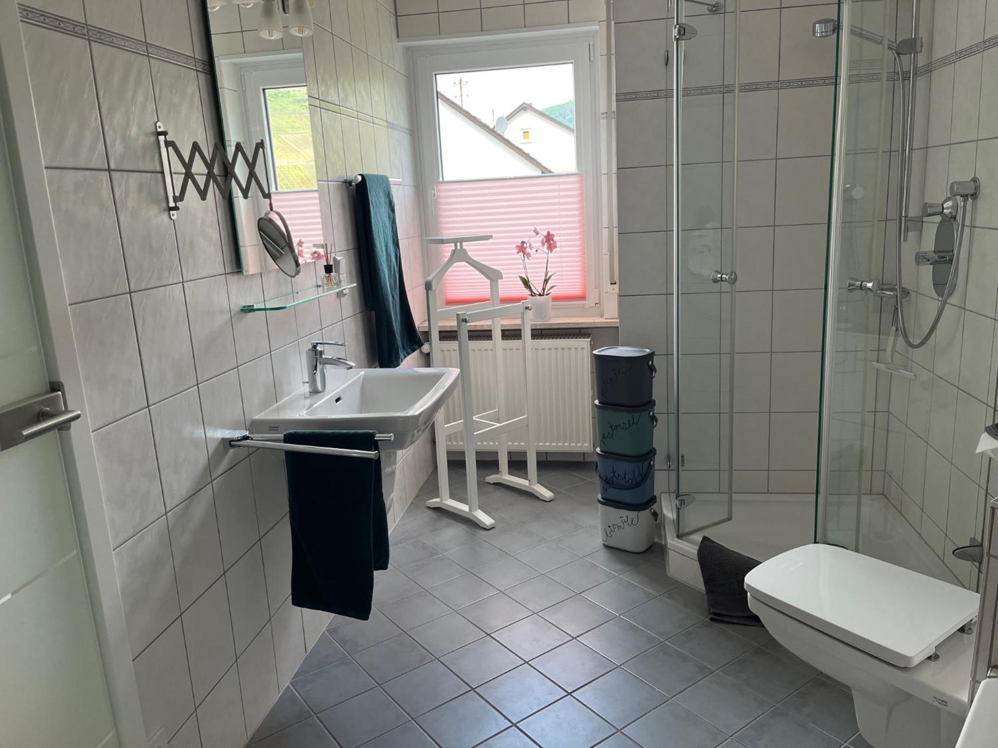 Schorn³ Appartements Zell an der Mosel Quarto foto
